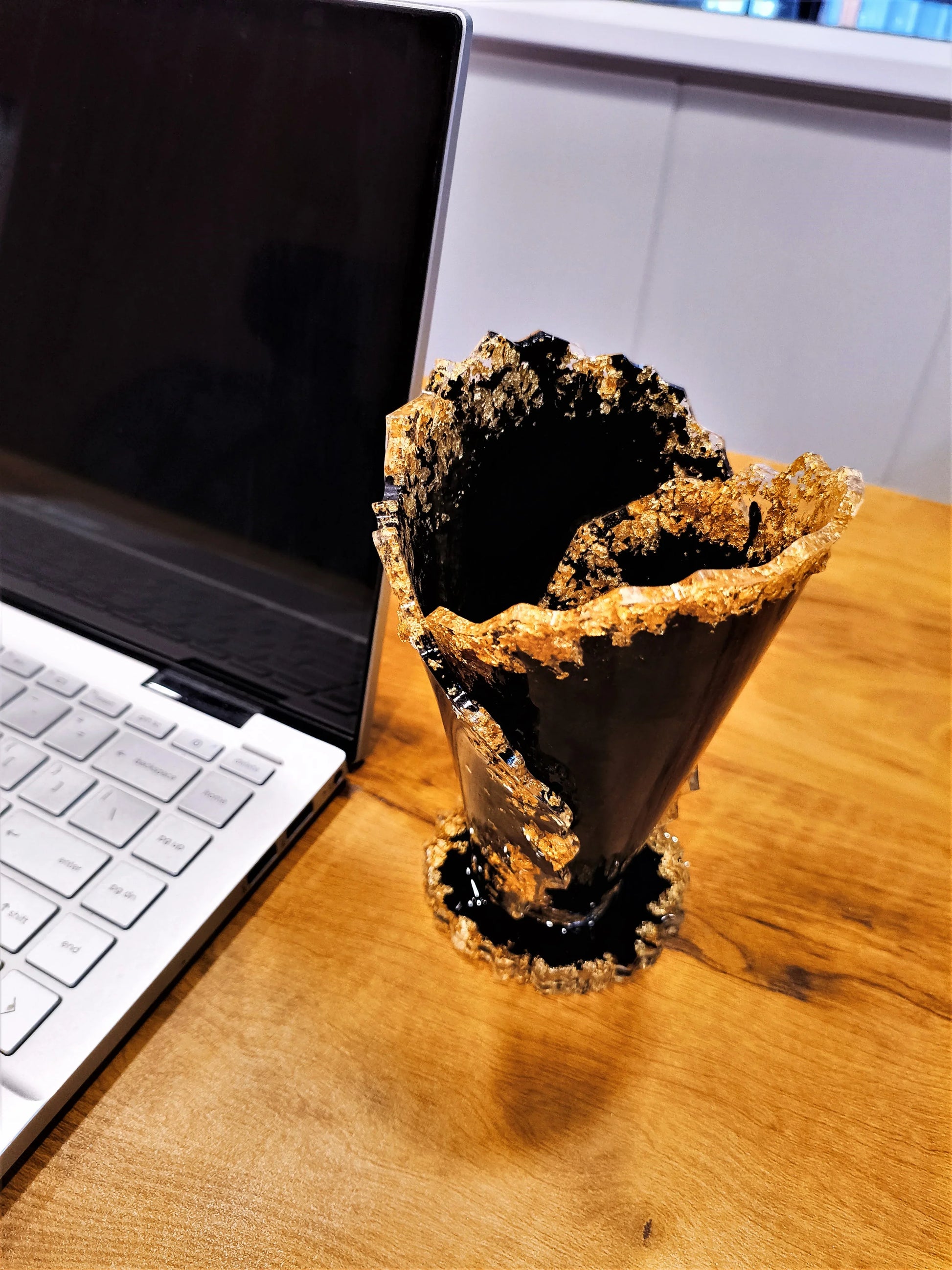 Premium Classic Black Resin Tissue Paper Holder - NANDAK DECORS