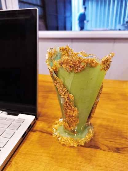 Premium Classic Green Resin Tissue Paper Holder by NANDAK DECORS